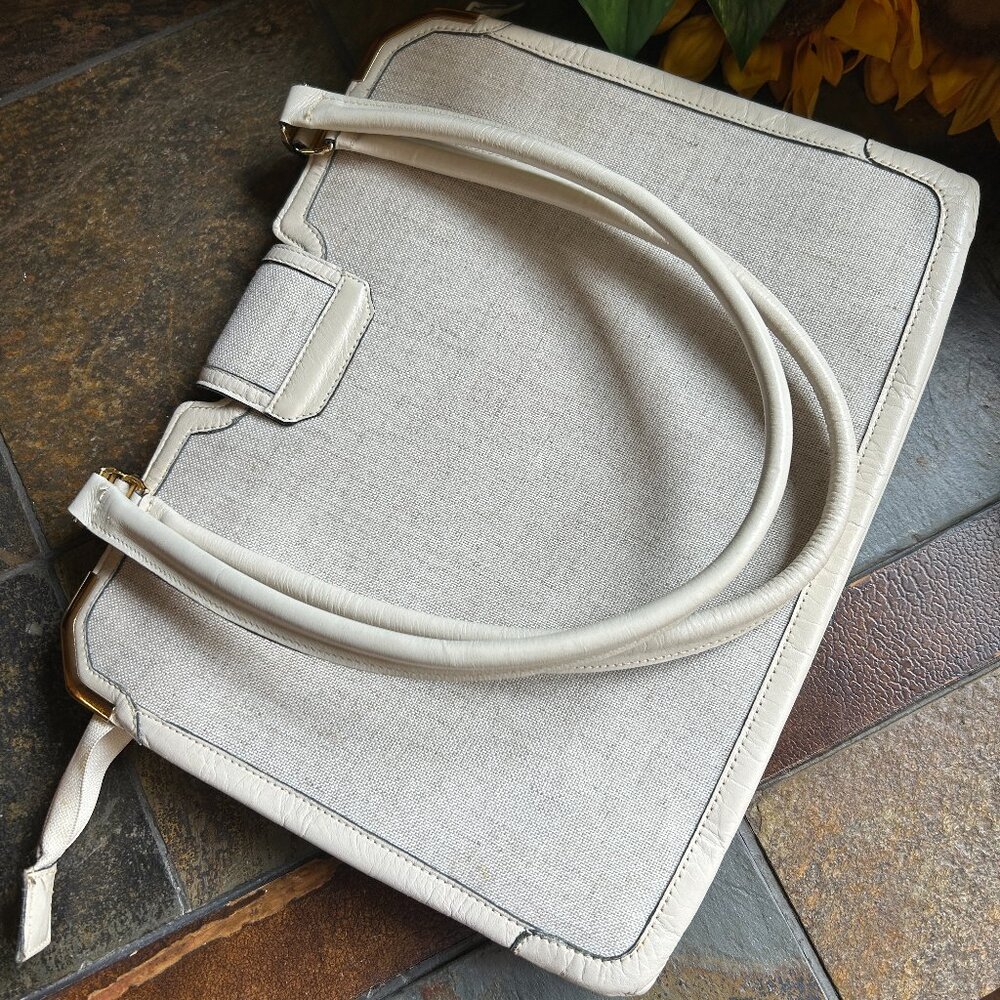Phillippe Classic Travel Handbag - Picture 15 of 16